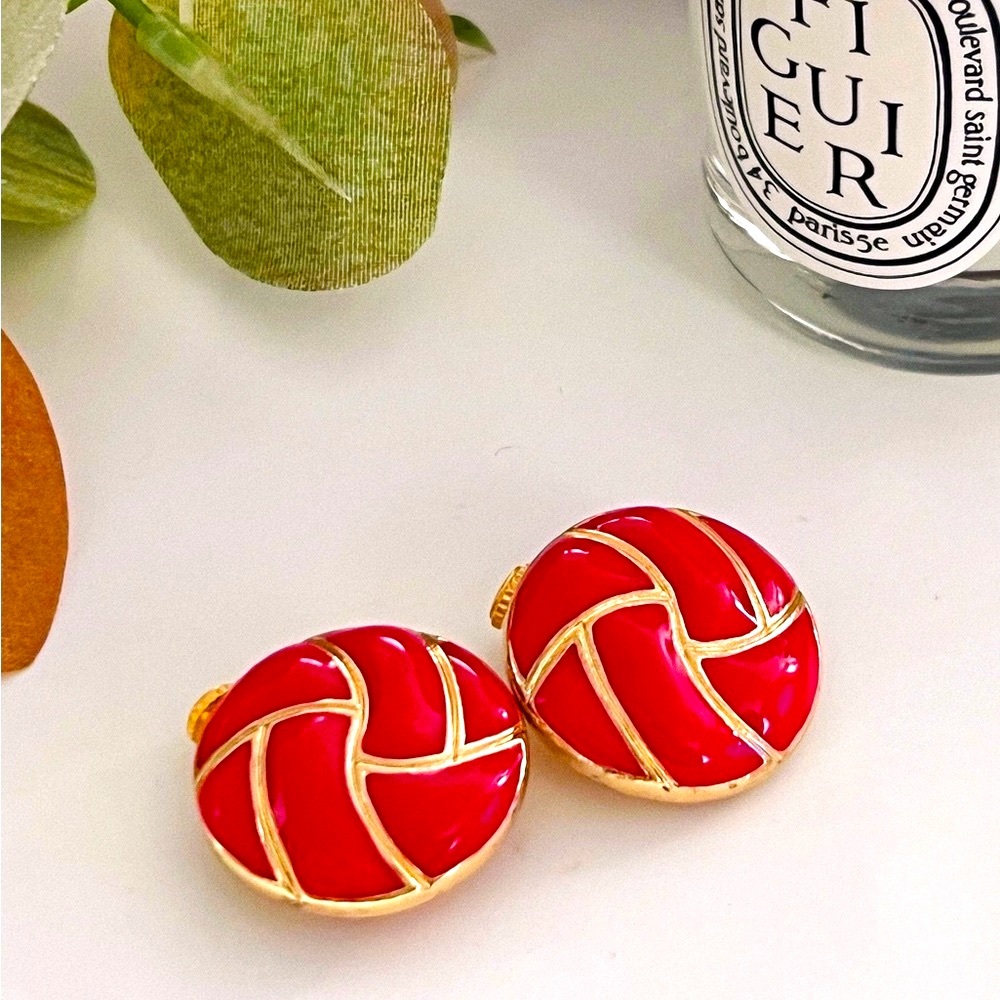 Ear clips